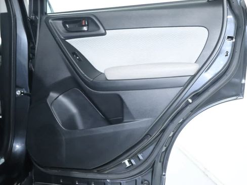 Used 2018 Subaru Forester 2.5i image 35