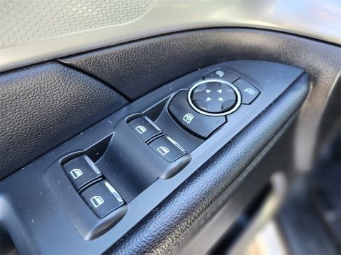 Used 2017 Ford Explorer XLT w/ Equipment Group 202A image 16