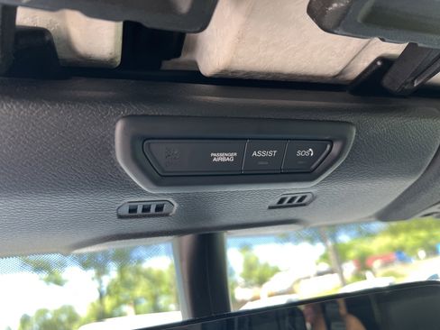 Used 2021 Jeep Wrangler Unlimited Sahara AWD/4WD image 23