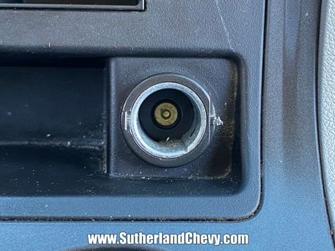 Used 2011 Chevrolet Traverse LT w/ Personal Connectivity Package FWD image 28