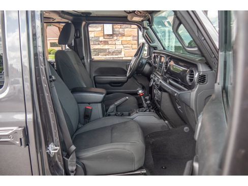 Used 2022 Jeep Wrangler Unlimited Sport image 14