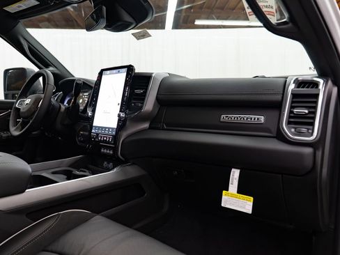 New 2026 RAM 3500 Laramie AWD/4WD image 35