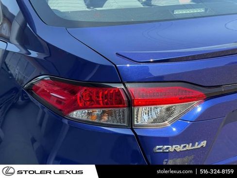 Used 2022 Toyota Corolla SE w/ Carpet Mat Package (TMS) image 11