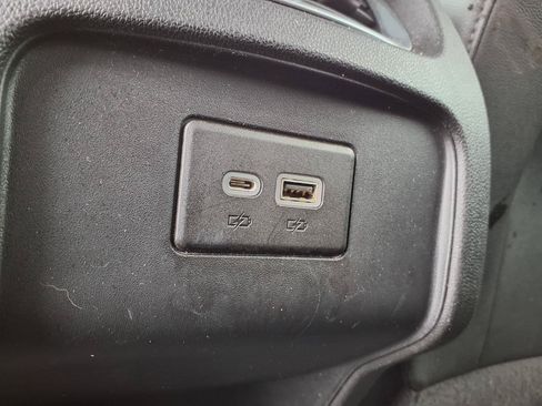Used 2021 Chevrolet Blazer LT AWD/4WD image 24
