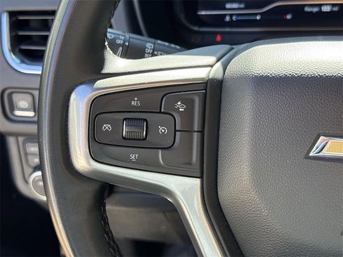 Used 2024 Chevrolet Suburban LT image 35