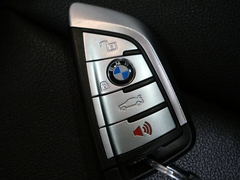 Used 2022 BMW X5 xDrive40i w/ Premium Package AWD/4WD image 30