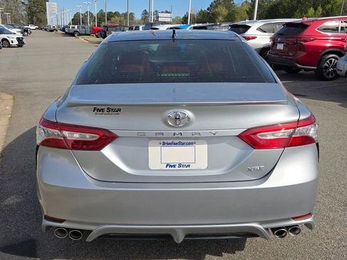 Used 2020 Toyota Camry XSE image 11