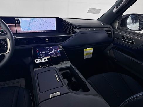 New 2026 INFINITI QX80 4WD w/ Sport Exterior Package image 28