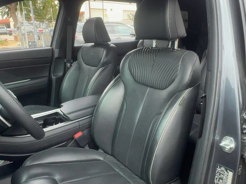 Used 2024 Hyundai Palisade Calligraphy FWD image 11