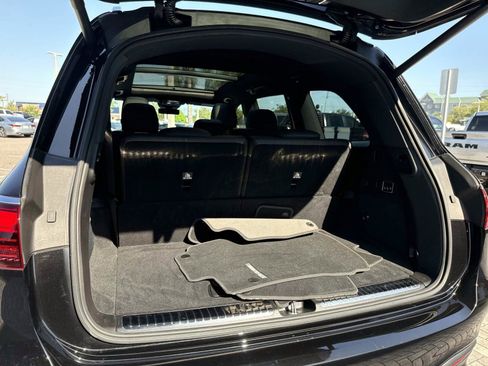 Used 2024 Mercedes-Benz GLS 450 4MATIC image 10