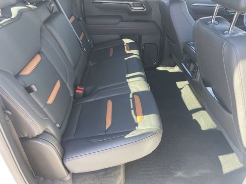 Used 2025 GMC Sierra 1500 AT4 w/ AT4 Premium Package image 27