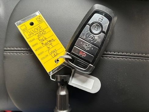 Used 2025 Ford Mustang GT Premium RWD image 33