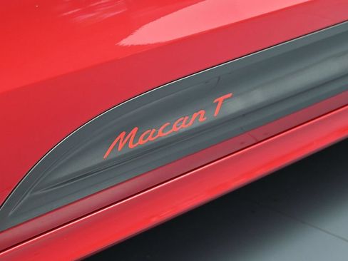 Certified 2024 Porsche Macan Turbo AWD/4WD image 35