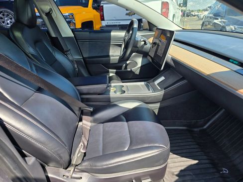 Used 2021 Tesla Model 3 Long Range AWD/4WD image 11