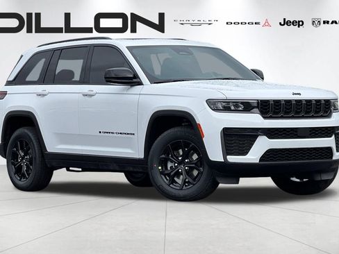 New 2026 Jeep Grand Cherokee Altitude AWD/4WD image 1