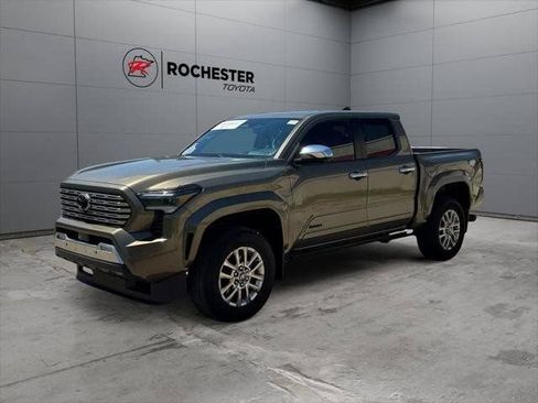 Certified 2024 Toyota Tacoma Limited w/ Limited Package (LT) AWD/4WD image 38