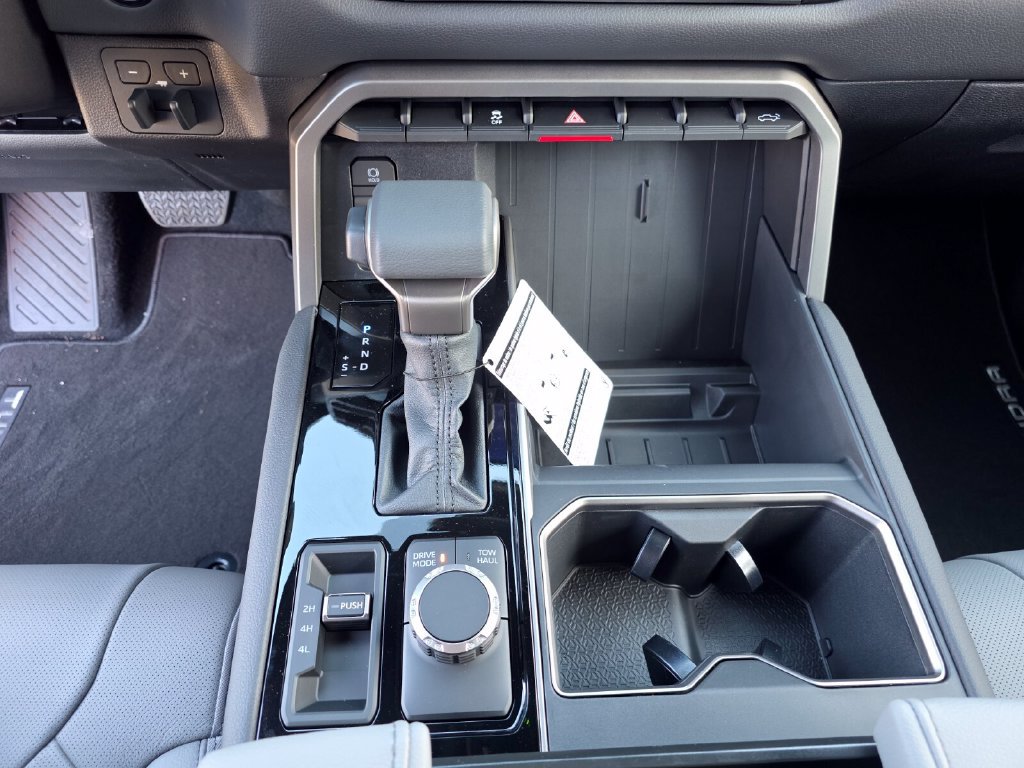 New 2026 Toyota Tundra Limited AWD/4WD image 27