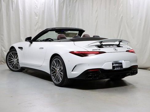 New 2026 Mercedes-Benz SL 63 AMG 4MATIC image 9