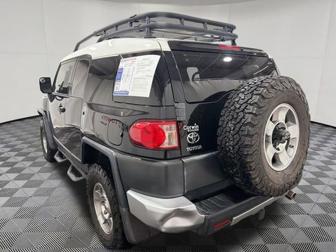 Used 2010 Toyota FJ Cruiser 4WD image 4