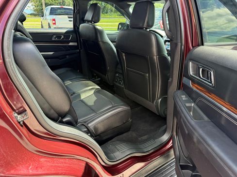 Used 2018 Ford Explorer Limited w/ Equipment Group 301A AWD/4WD image 14