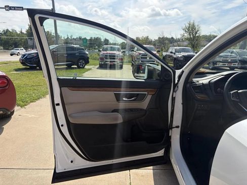 Used 2018 Honda CR-V EX image 10