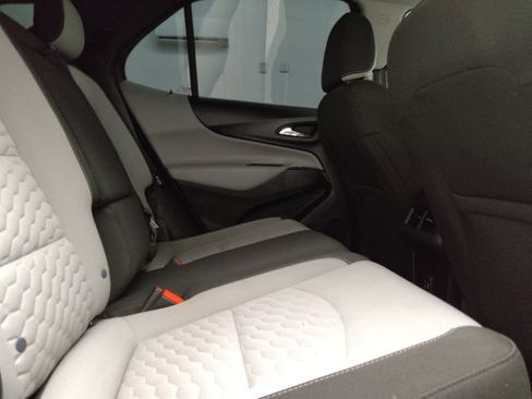Used 2020 Chevrolet Equinox LS w/ LS Convenience Package FWD image 19