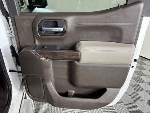 Used 2021 GMC Sierra 1500 SLT image 46