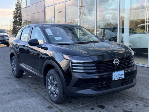 New 2026 Nissan Kicks S image 2