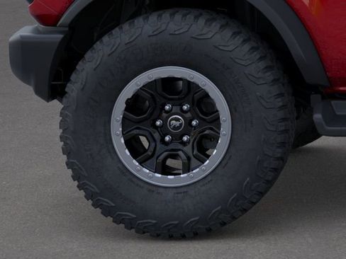 New 2026 Ford Bronco Outer Banks w/ Sasquatch Package image 21