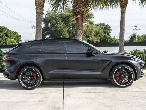 Used 2022 Aston Martin DBX image 9