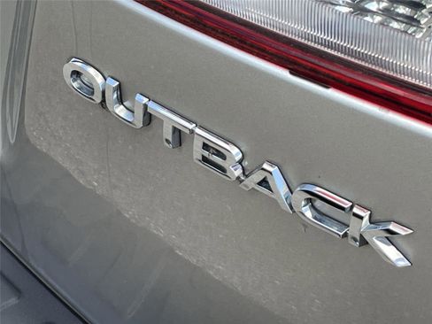 Used 2015 Subaru Outback 2.5i Premium AWD/4WD image 10