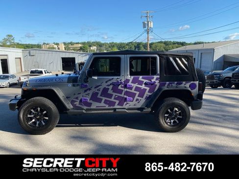 Used 2015 Jeep Wrangler Unlimited Sport w/ Quick Order Package 24S AWD/4WD image 8
