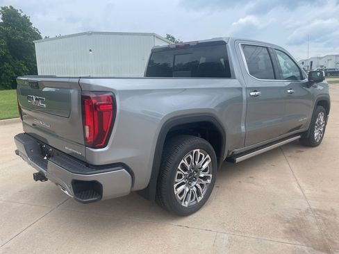 Used 2026 GMC Sierra 1500 Denali Ultimate AWD/4WD image 5