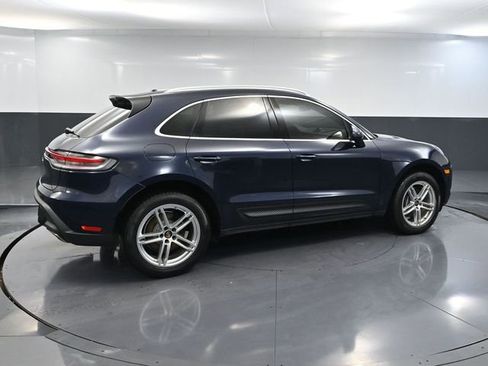 Used 2022 Porsche Macan Base image 4