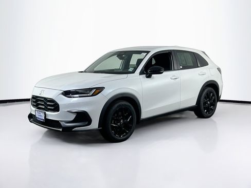 Used 2023 Honda HR-V Sport image 1