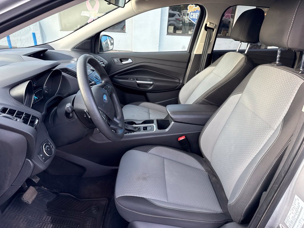 Used 2017 Ford Escape SE AWD/4WD image 19