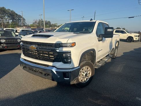 Used 2025 Chevrolet Silverado 2500 LT w/ Convenience Package AWD/4WD image 1