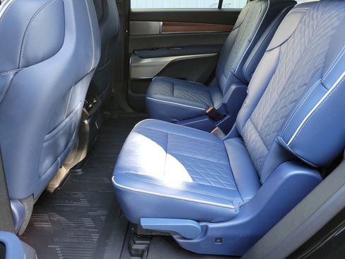 New 2026 Cadillac Vistiq Premium Luxury w/ LPO, Floor Liner Package AWD/4WD image 16