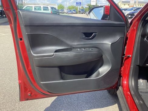Used 2024 Hyundai Kona SEL w/ Convenience Package AWD/4WD image 11