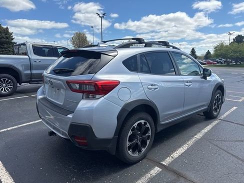 Used 2021 Subaru Crosstrek 2.0i Premium w/ Moonroof Package AWD/4WD image 11