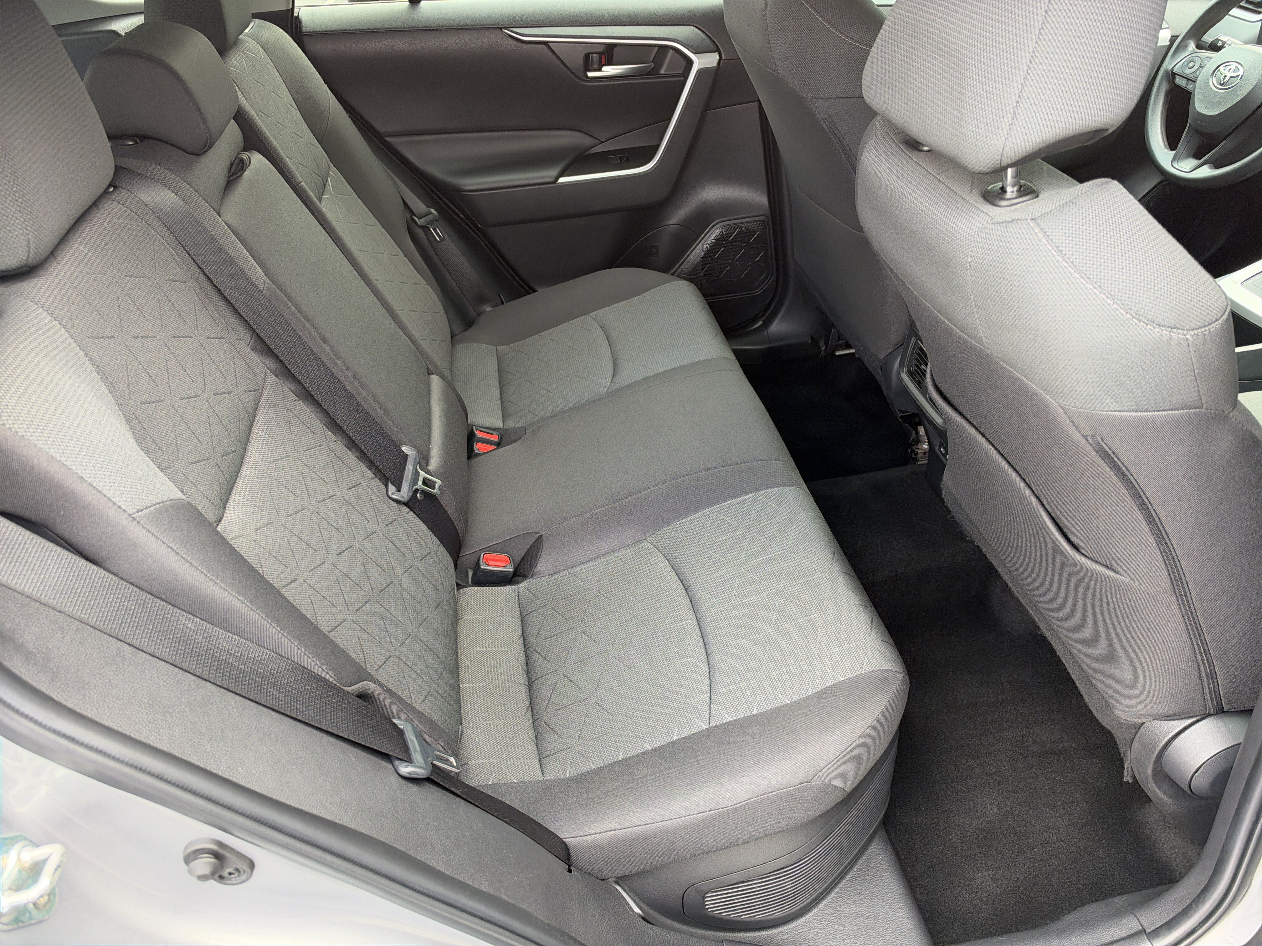 Used 2024 Toyota RAV4 XLE w/ Convenience Package AWD/4WD image 18