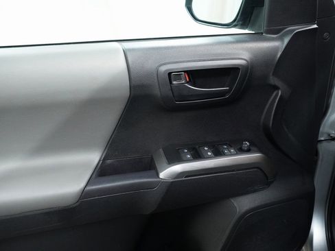 Certified 2023 Toyota Tacoma 4x4 Double Cab image 20