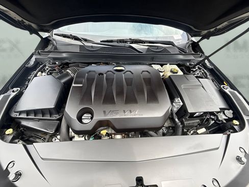 Used 2018 Chevrolet Impala Premier FWD image 19