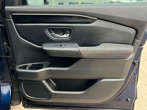 Used 2023 Honda Pilot Sport image 25