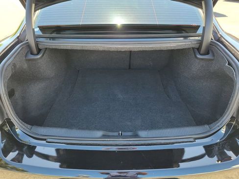 Used 2019 Dodge Charger R/T RWD image 18