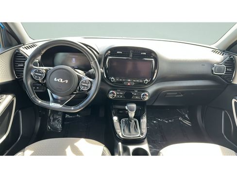 Used 2024 Kia Soul GT-Line FWD image 16