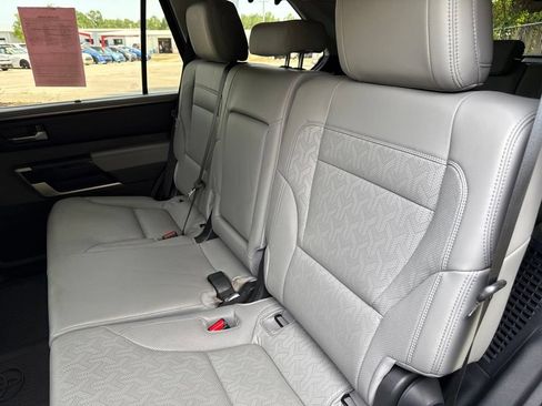 Used 2024 Toyota Sequoia Limited w/ Tow Technology Package AWD/4WD image 16