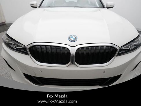 Used 2023 BMW 330e xDrive w/ Driving Assistance Package image 21