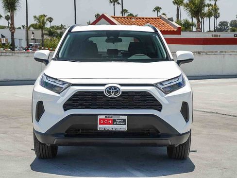 Certified 2025 Toyota RAV4 XLE AWD/4WD image 4