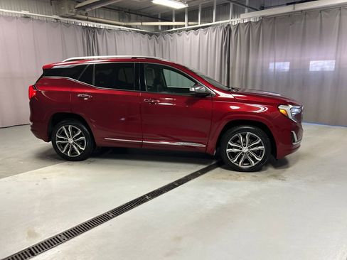 Used 2018 GMC Terrain Denali image 8